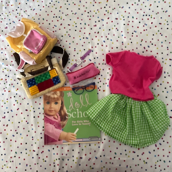 American girl doll school day set - Picture 1 of 2
